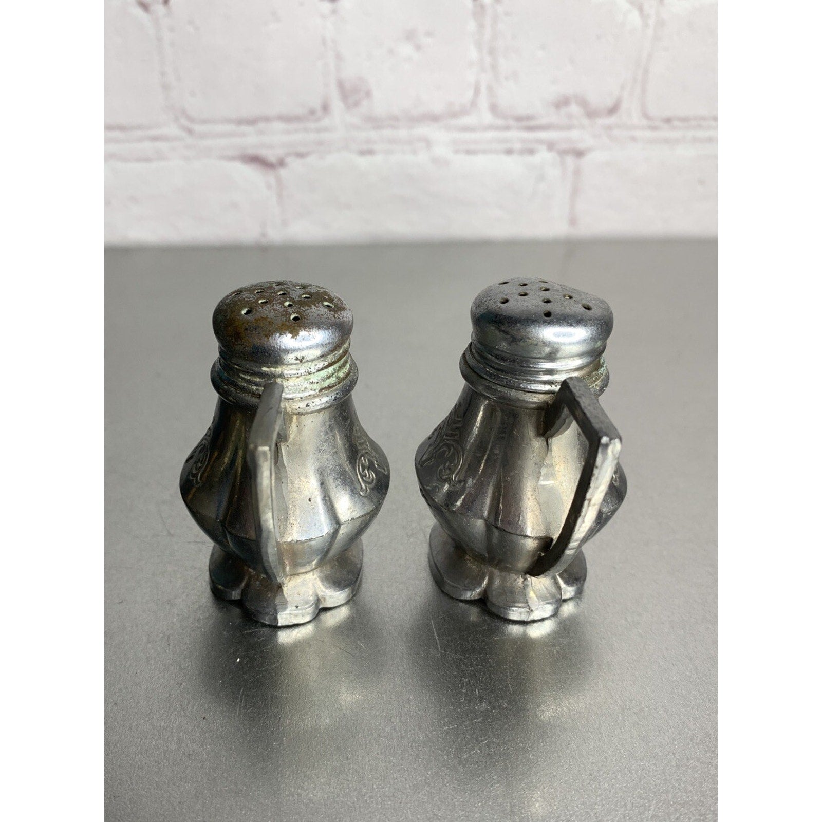 Vintage Silver Chrome Tea/Coffee Pot Salt & Pepper Shakers