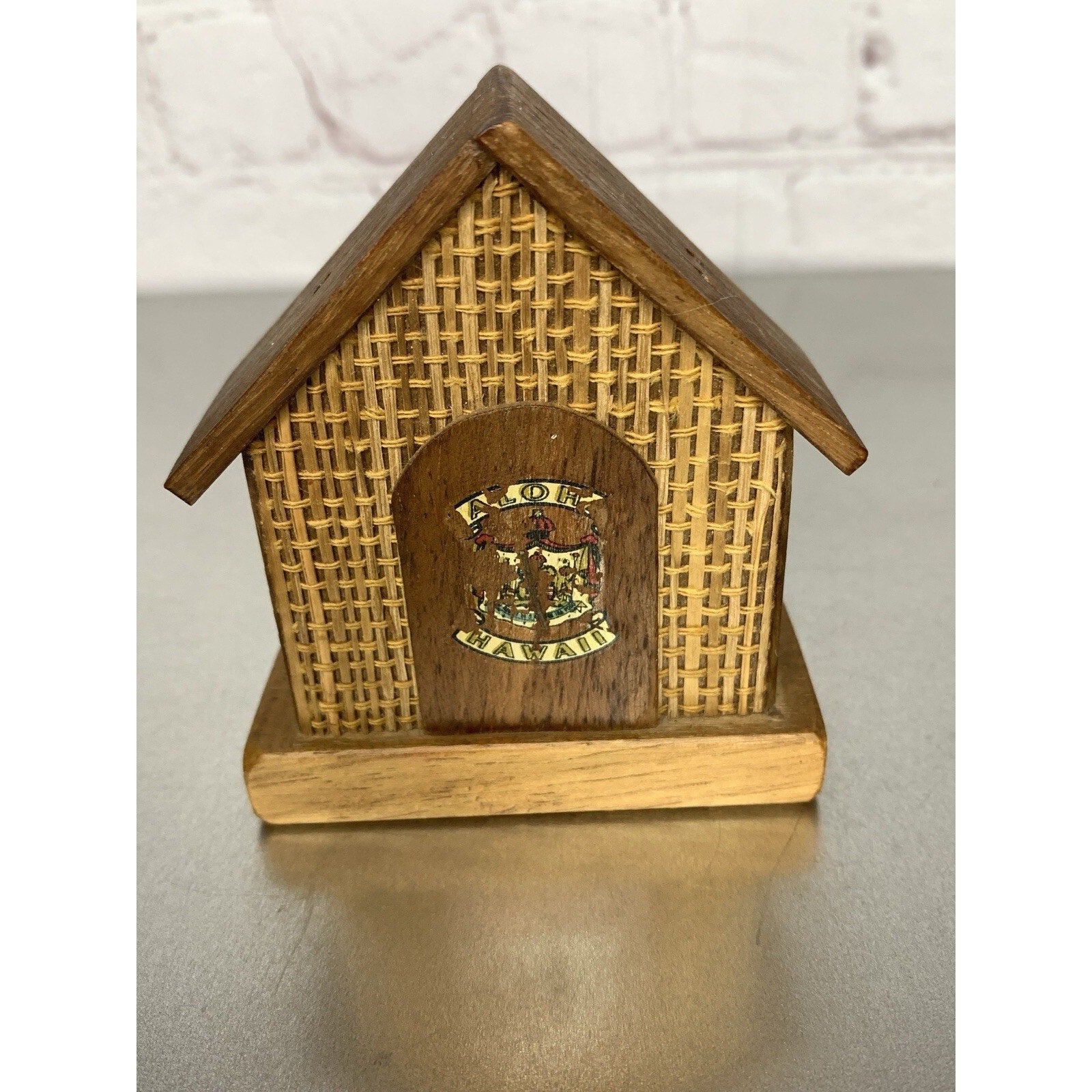Vintage Wood Bamboo House Hut Aloha Hawaii Salt & Pepper Shaker Duo