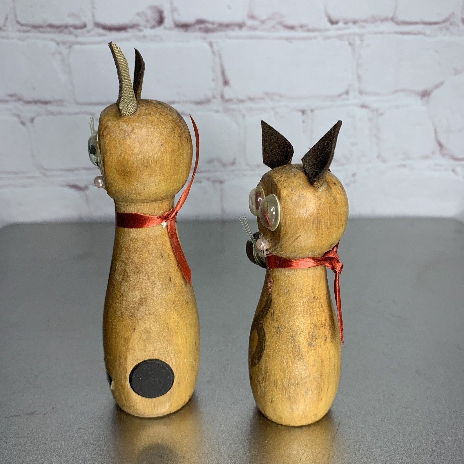 Vintage Wooden Enesco Magnetic Cat Couple Salt & Pepper Shakers Japan