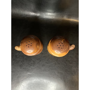 Vintage Wood Catskills Mountain NY Souvenir Salt & Pepper Shakers