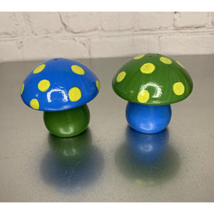 Vintage Wood Hand Painted Mushroom Salt & Pepper Shakers