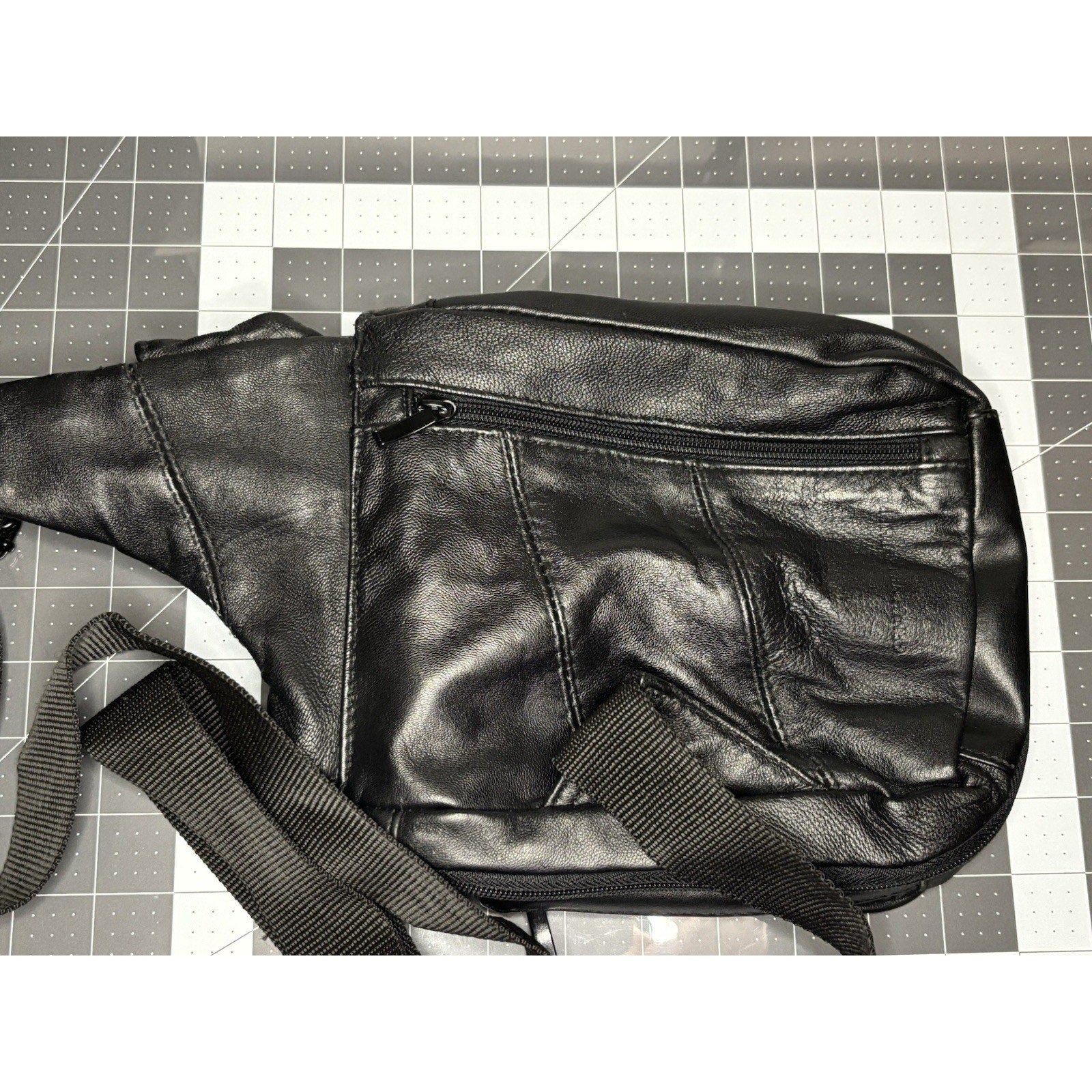 Buxton Genuine Leather Black Shoulder Slingback Hand Bag Purse