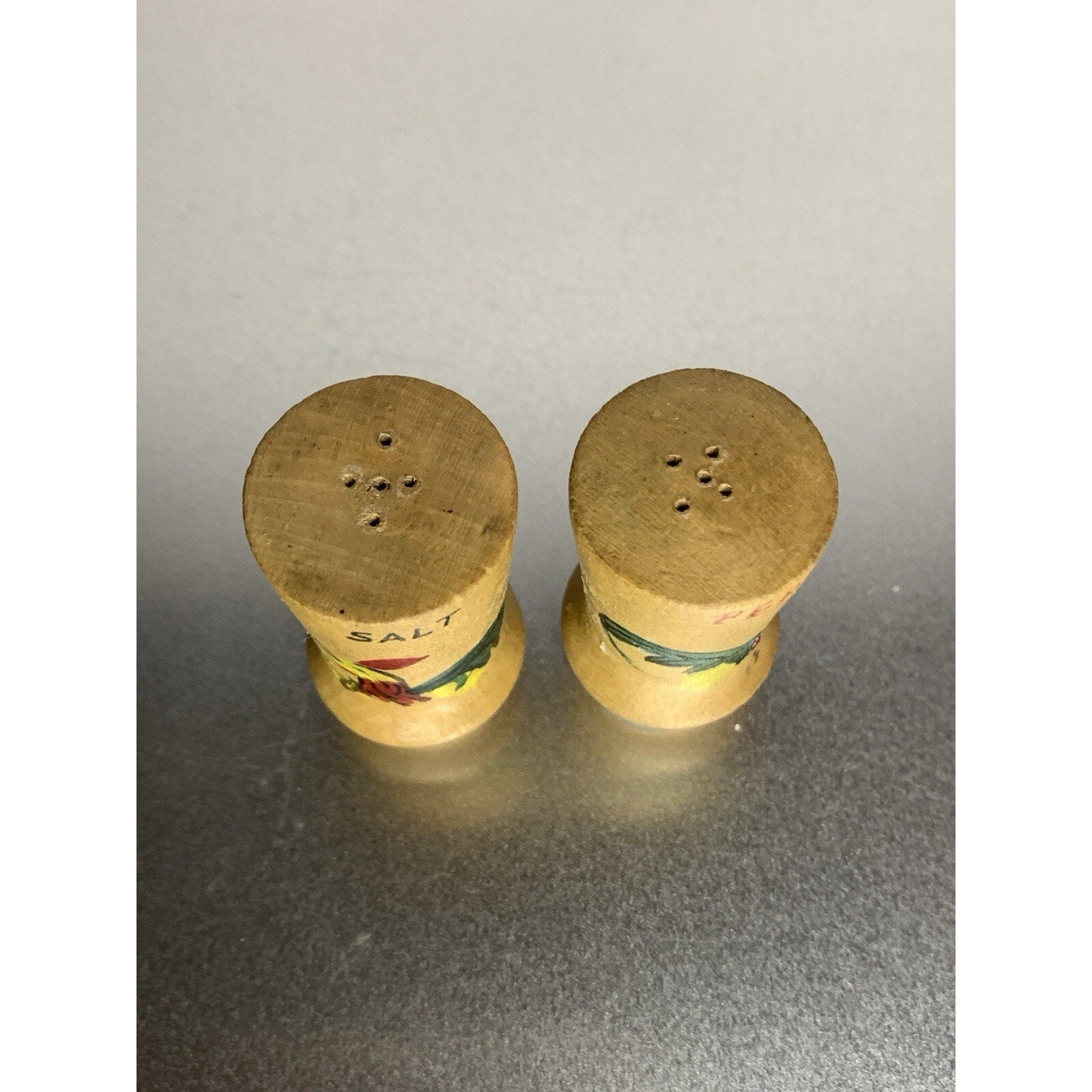 Vintage Mini Wood Salt & Pepper Shakers w/Painted Roosters Design 2 1/4”h