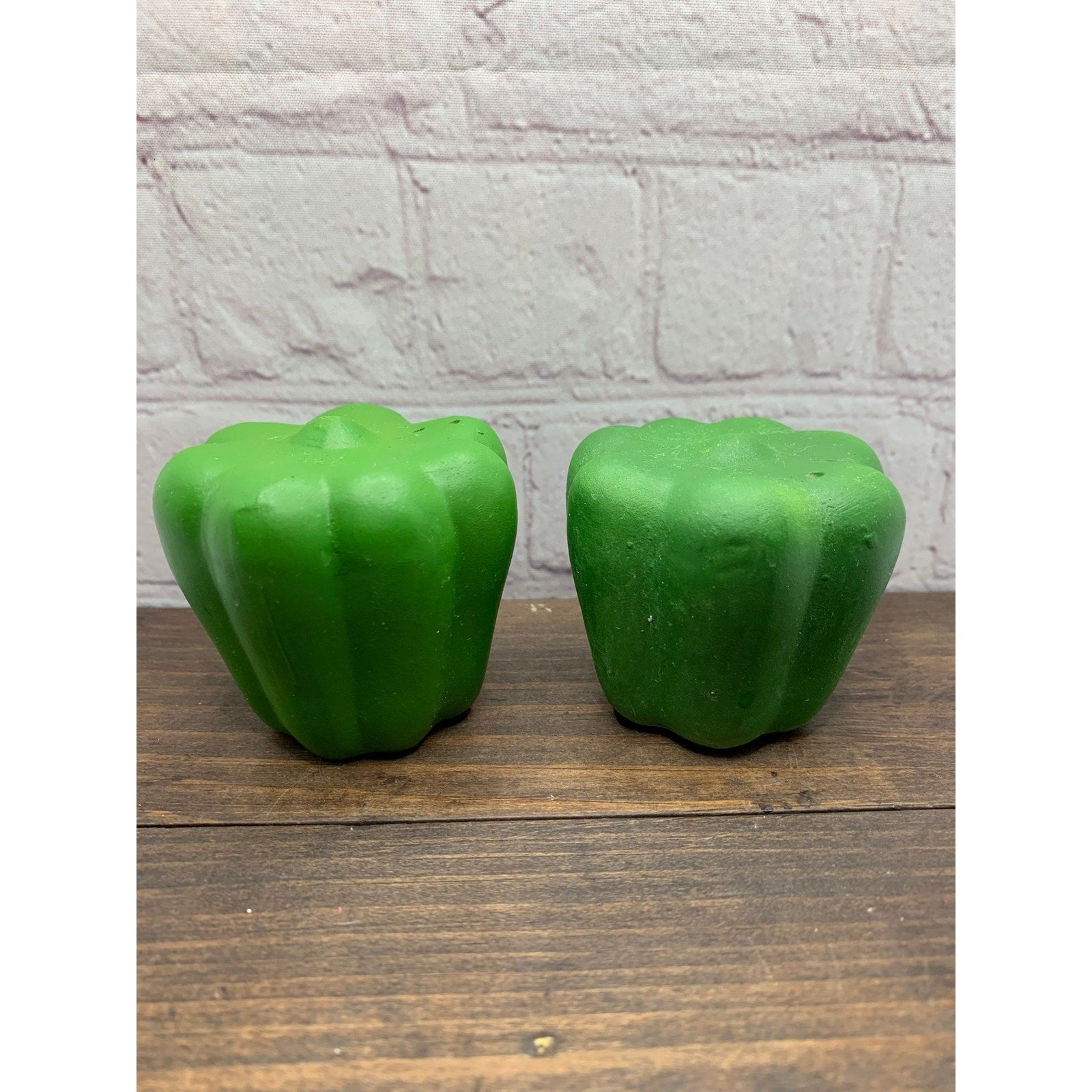 Vintage Bell Peppers Salt & Pepper Shakers, Green, Red, Japan -Lot of 3 Sets