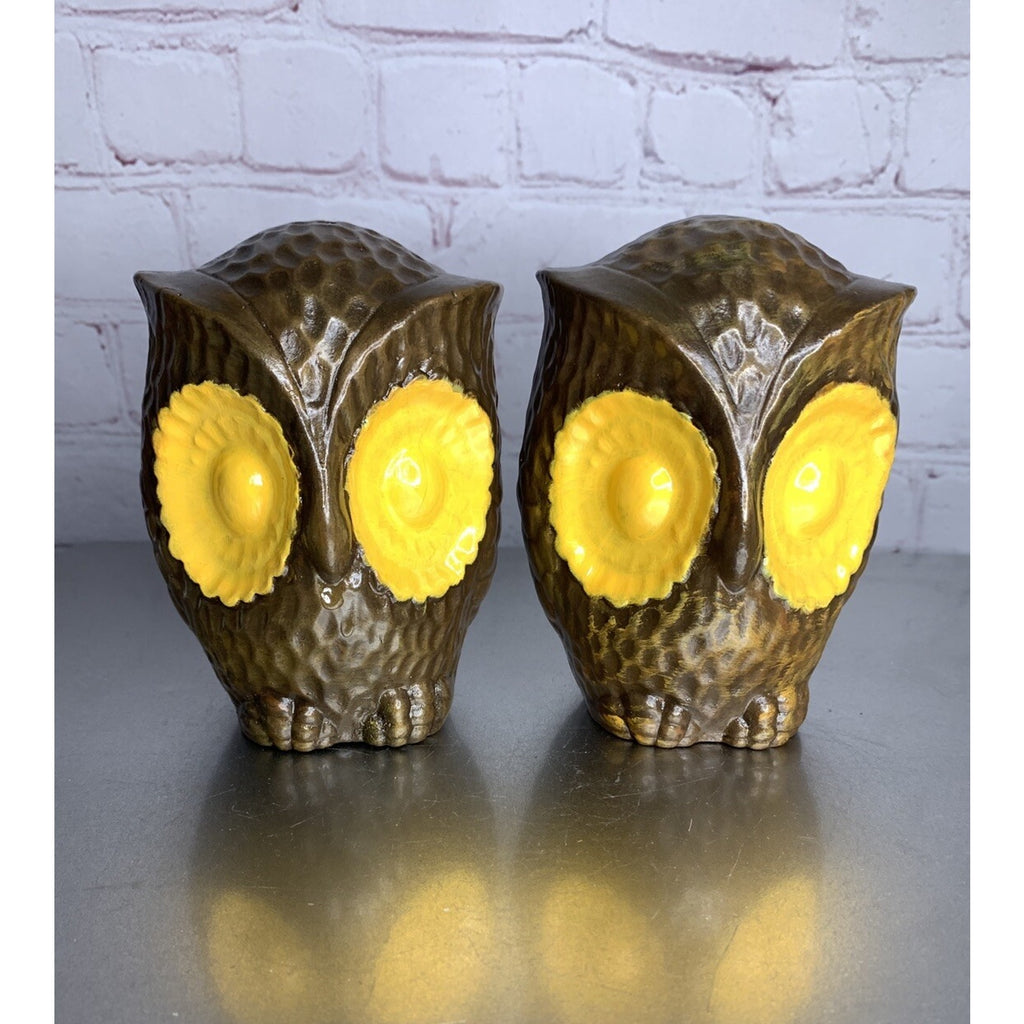 Vintage Treasure Craft Big Eye Owls Salt & Pepper Shakers