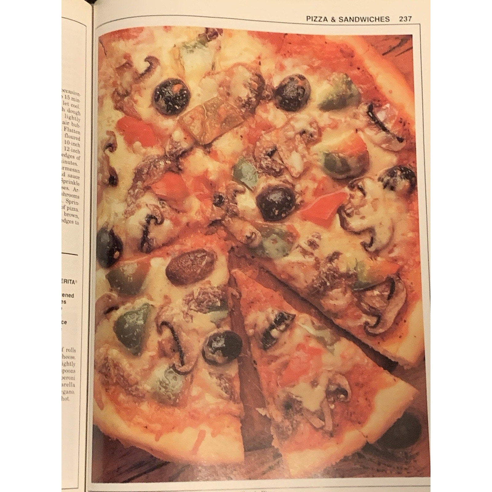 VTG Great American Brand Name Recipes Cookbook 1989 Hardcover w/Book Dust Cover