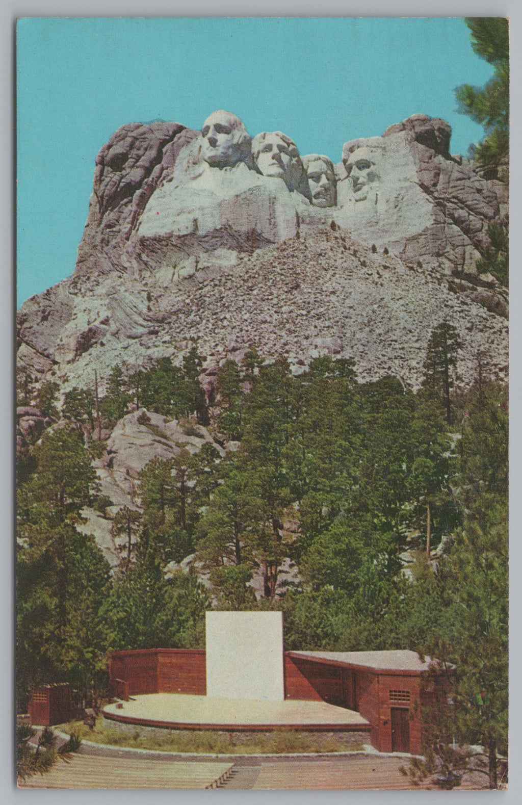 Amphitheatre And Memorial, Black Hills, South Dakota, Vintage Post Card.