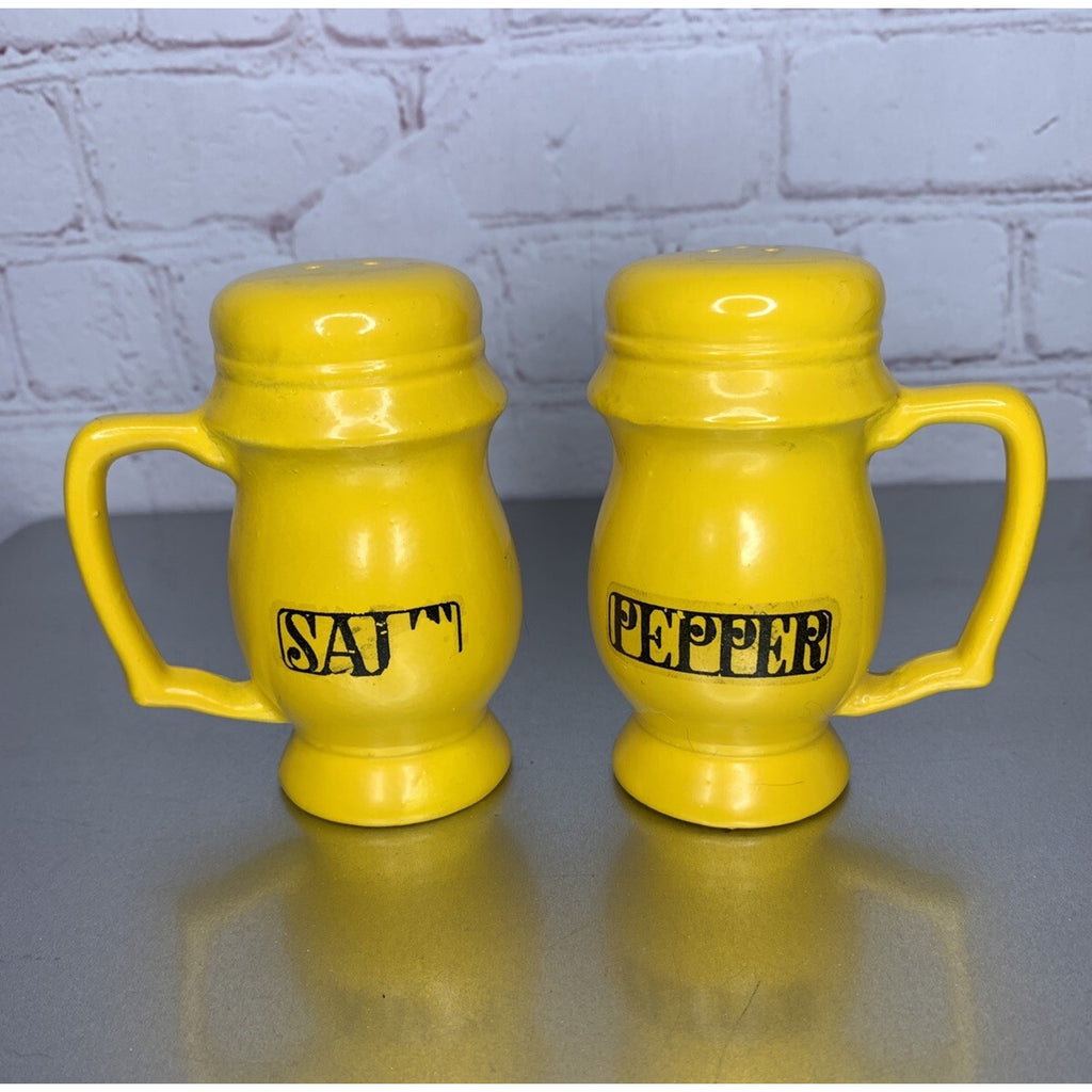 Vintage Large Yellow Stovetop Salt & Pepper Shakers Mug Style Japan