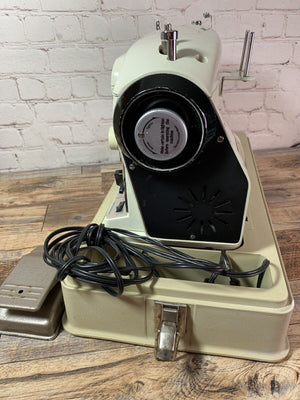 Vintage  Morse Apollo  6400 Sewing Machine Multi stitch  W/ Pedal & Case-Works!