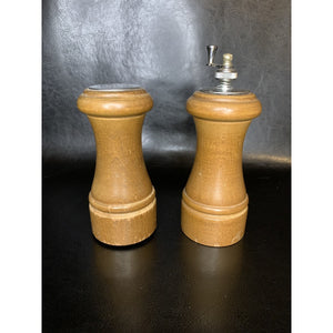 Vintage Wooden Salt Shaker & Pepper Mill Grinder Set 5” Tall MCM