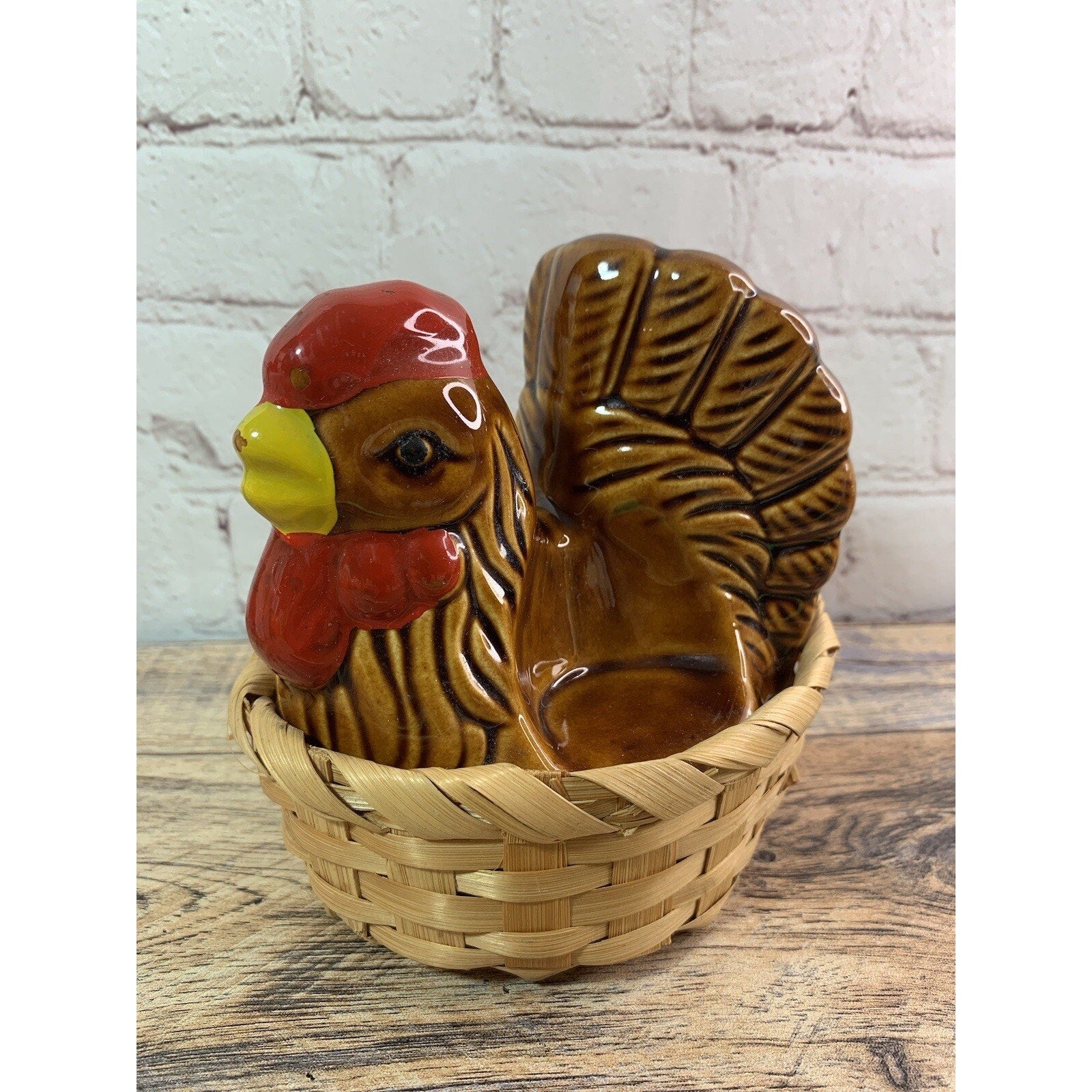 Ceramic Chicken Hen In Basket Salt Pepper Shaker Napkin Holder Brown Giftco