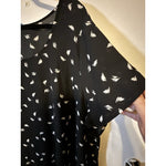 Boutique Black w/White Print Short Sleeve High Low Ruffle Bottom Blouse Size 3X