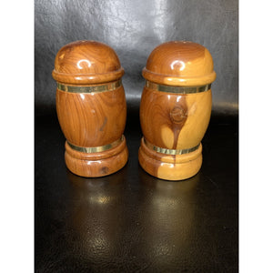 Vintage Wood Catskills Mountain NY Souvenir Salt & Pepper Shakers