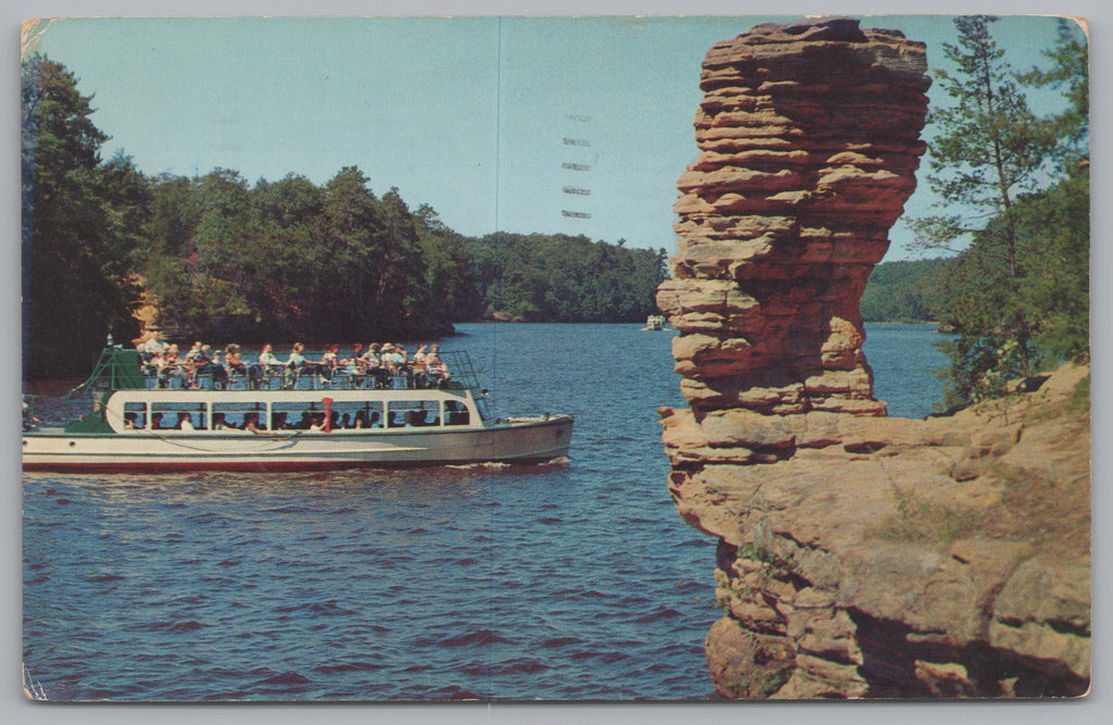 Chief, A Sightseeing Motor Boat At Chimney Rock, Wisconsin Dells, Vintage Post Card