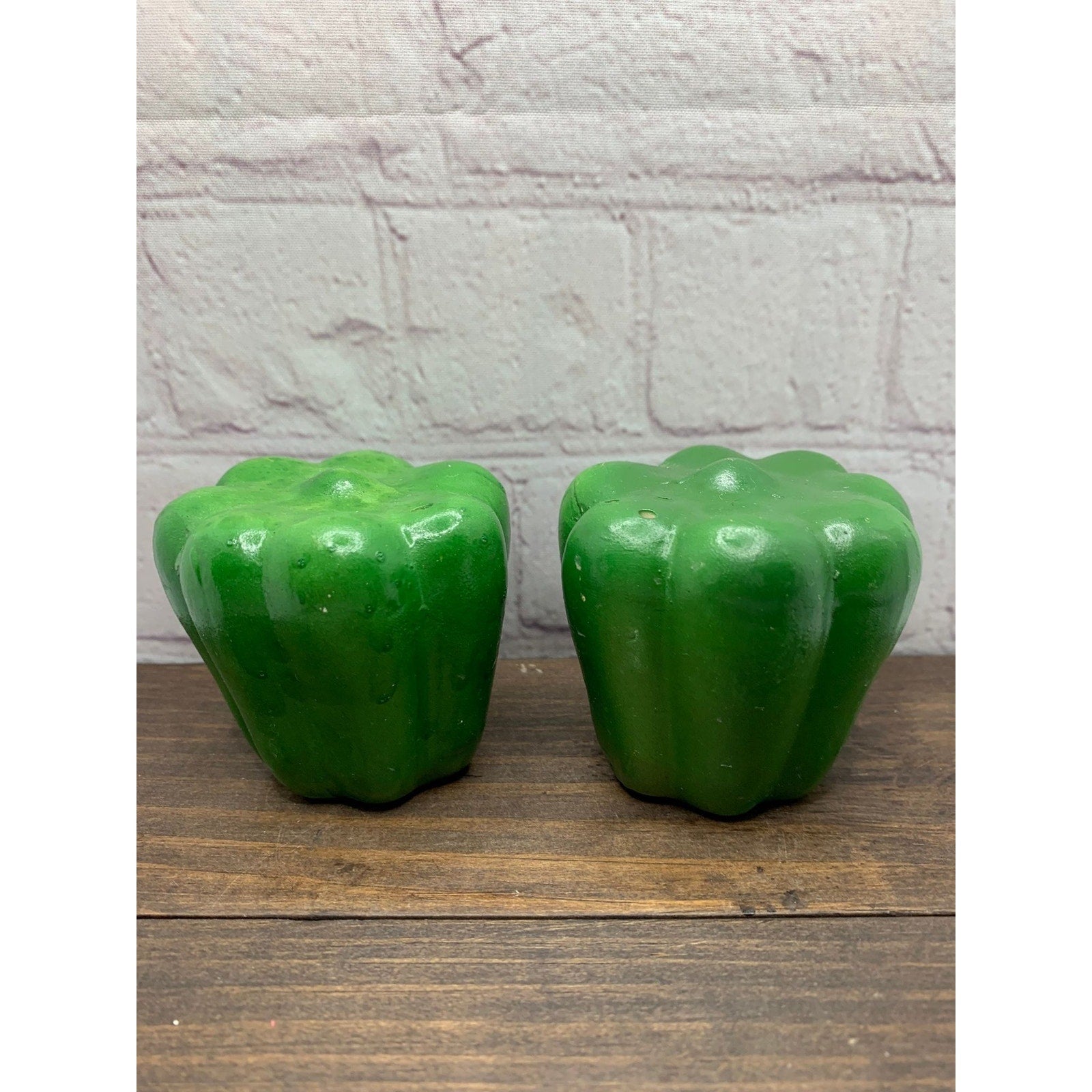 Vintage Bell Peppers Salt & Pepper Shakers, Green, Red, Japan -Lot of 3 Sets