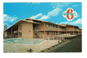 Motel 6 of Portland. Oregon Vintage Post Card.