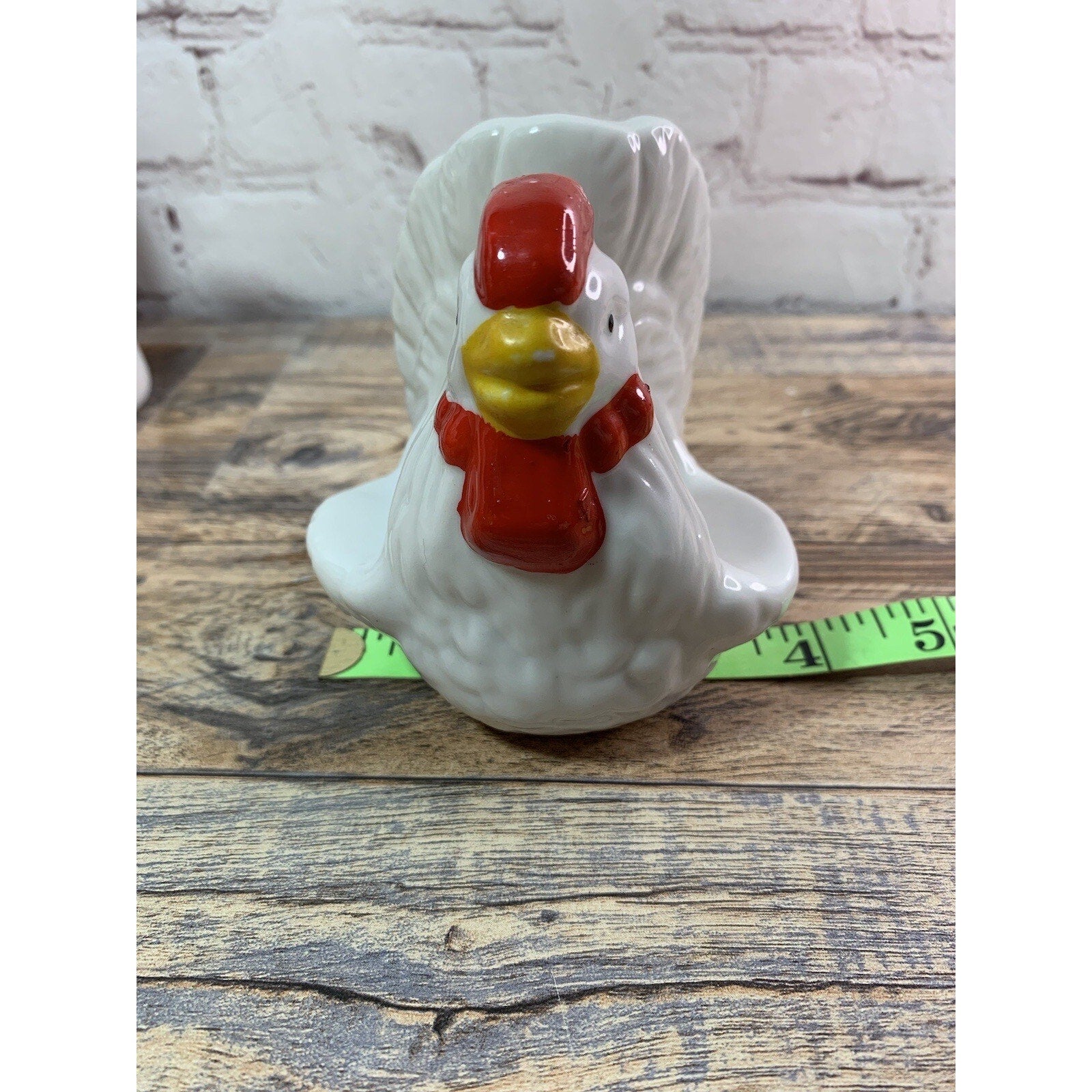 Ceramic Chicken Hen Salt Pepper Shaker Napkin Holder
