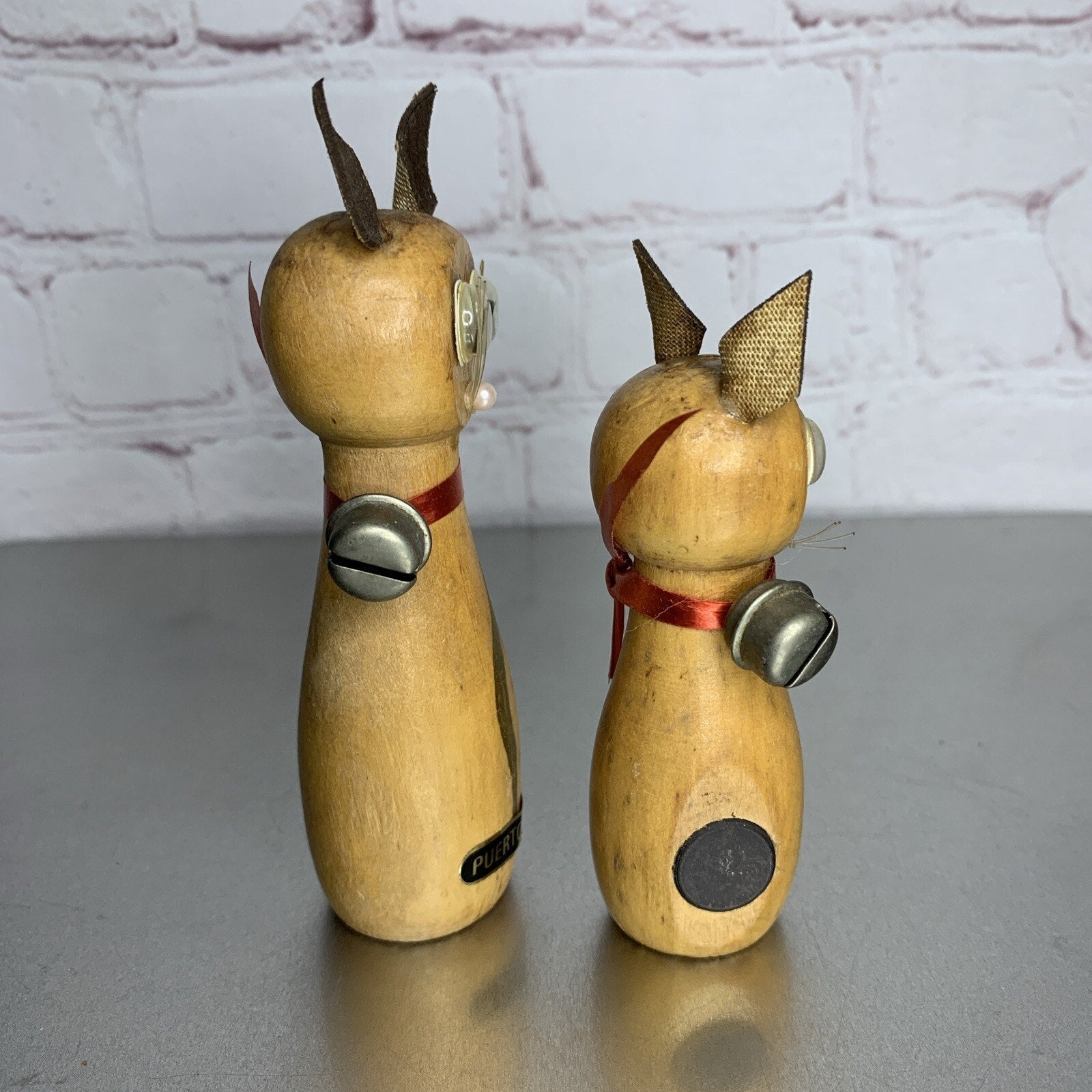 Vintage Wooden Enesco Magnetic Cat Couple Salt & Pepper Shakers Japan