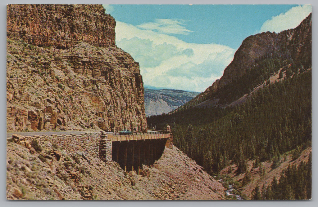 Golden Gate Canyon, Kingman Pass, Vintage Post Card.