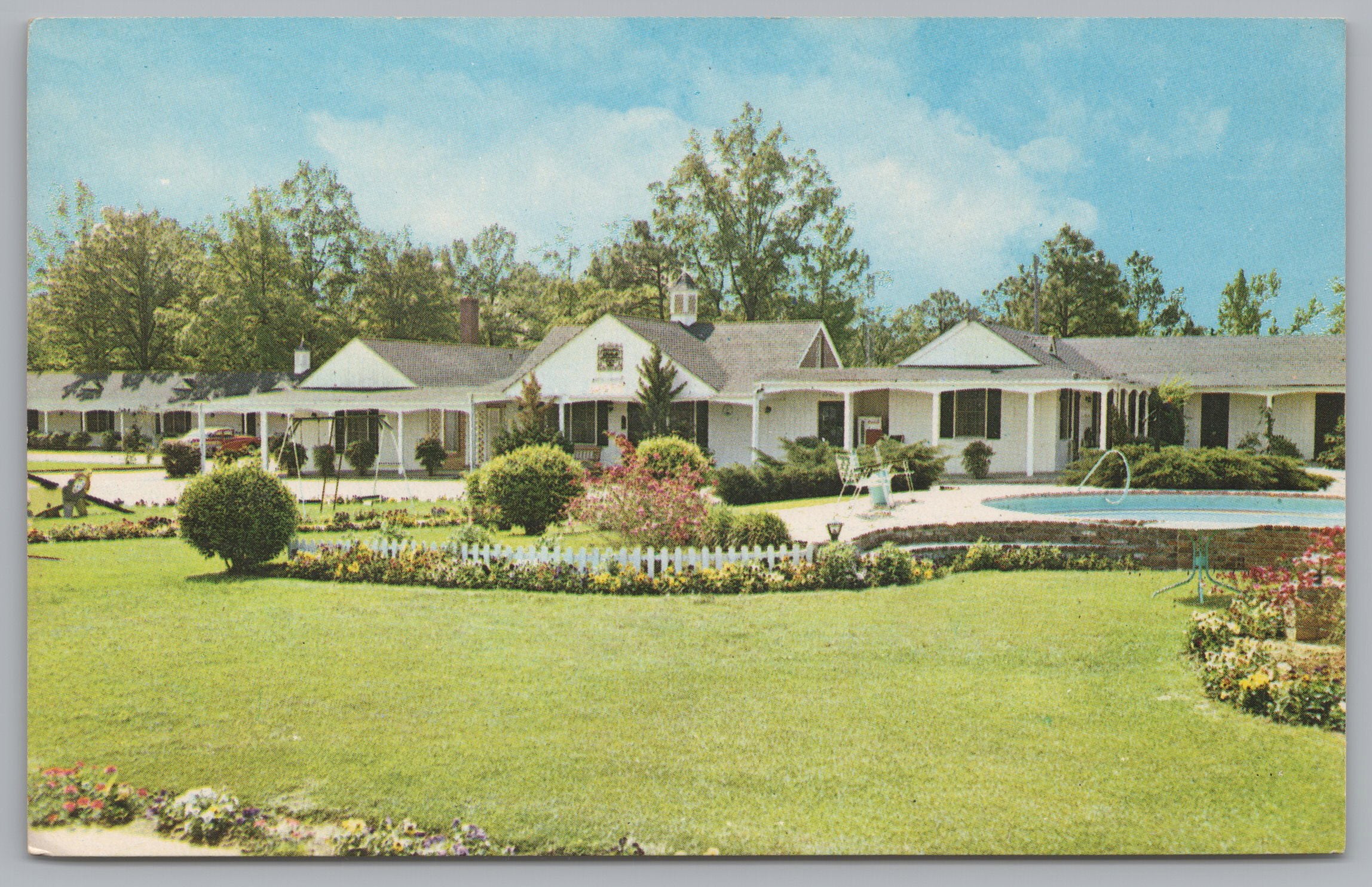 Quality Motel, Allendale, South Carolina, Vintage Post Card.