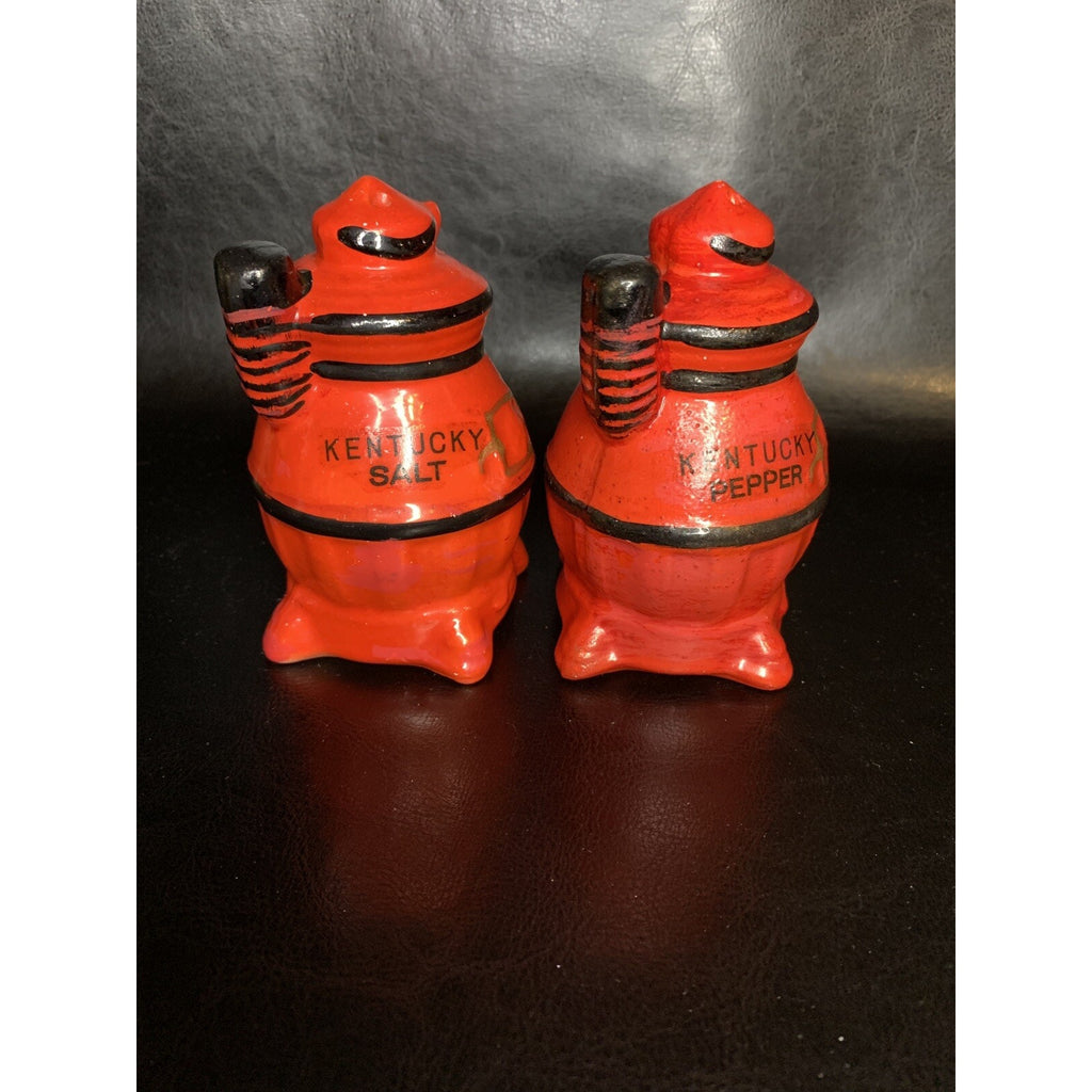 Vintage Kentucky Pot Belly Stove Wood Stove Salt & Pepper Shakers Japan
