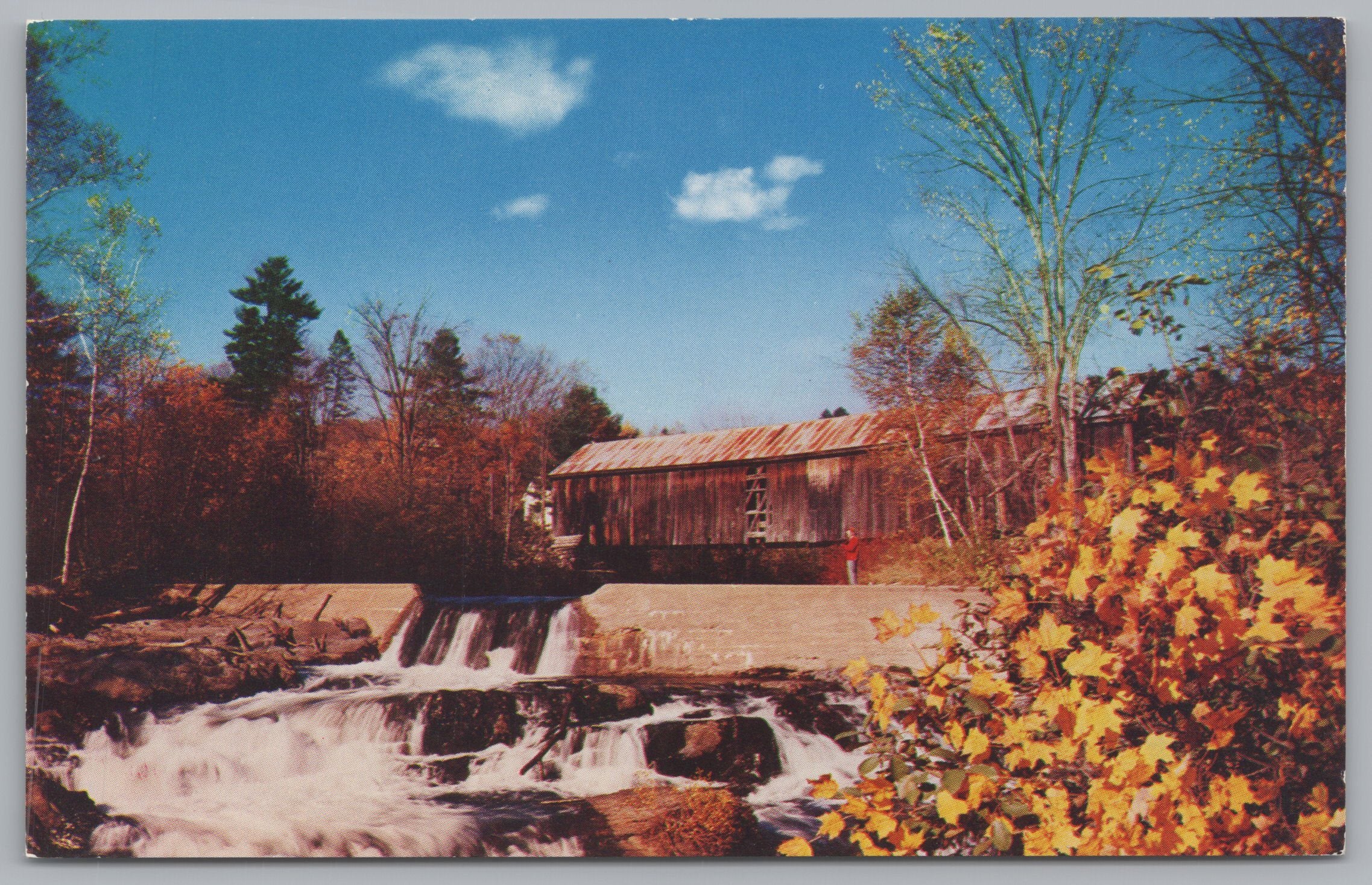 A Covered Bridge At Thetford Vermont, USA, Vintage Post Card.