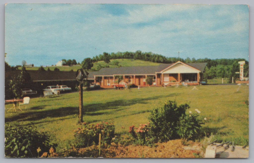 Grim’s Motel, Natural Bridge, Virginia, Vintage Post Card.