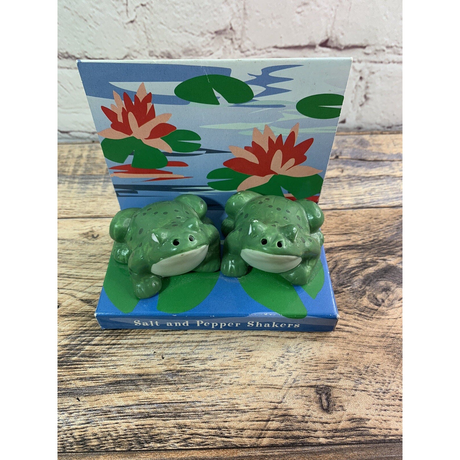 Vintage Ceramic Frogs Salt And Pepper Shakers, Wood & Charles Ltd, NY NOS (A)