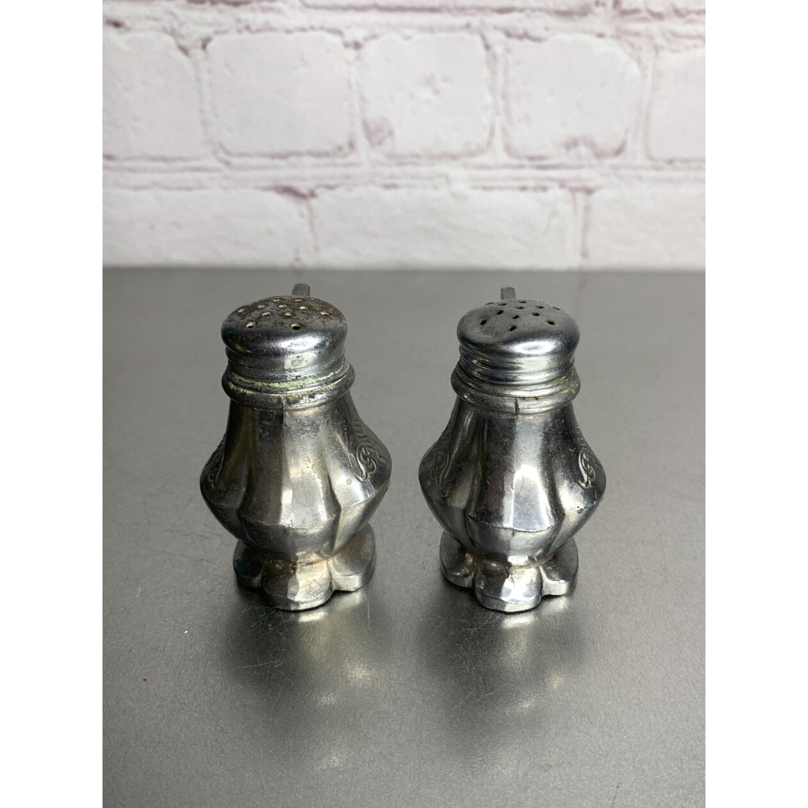 Vintage Silver Chrome Tea/Coffee Pot Salt & Pepper Shakers