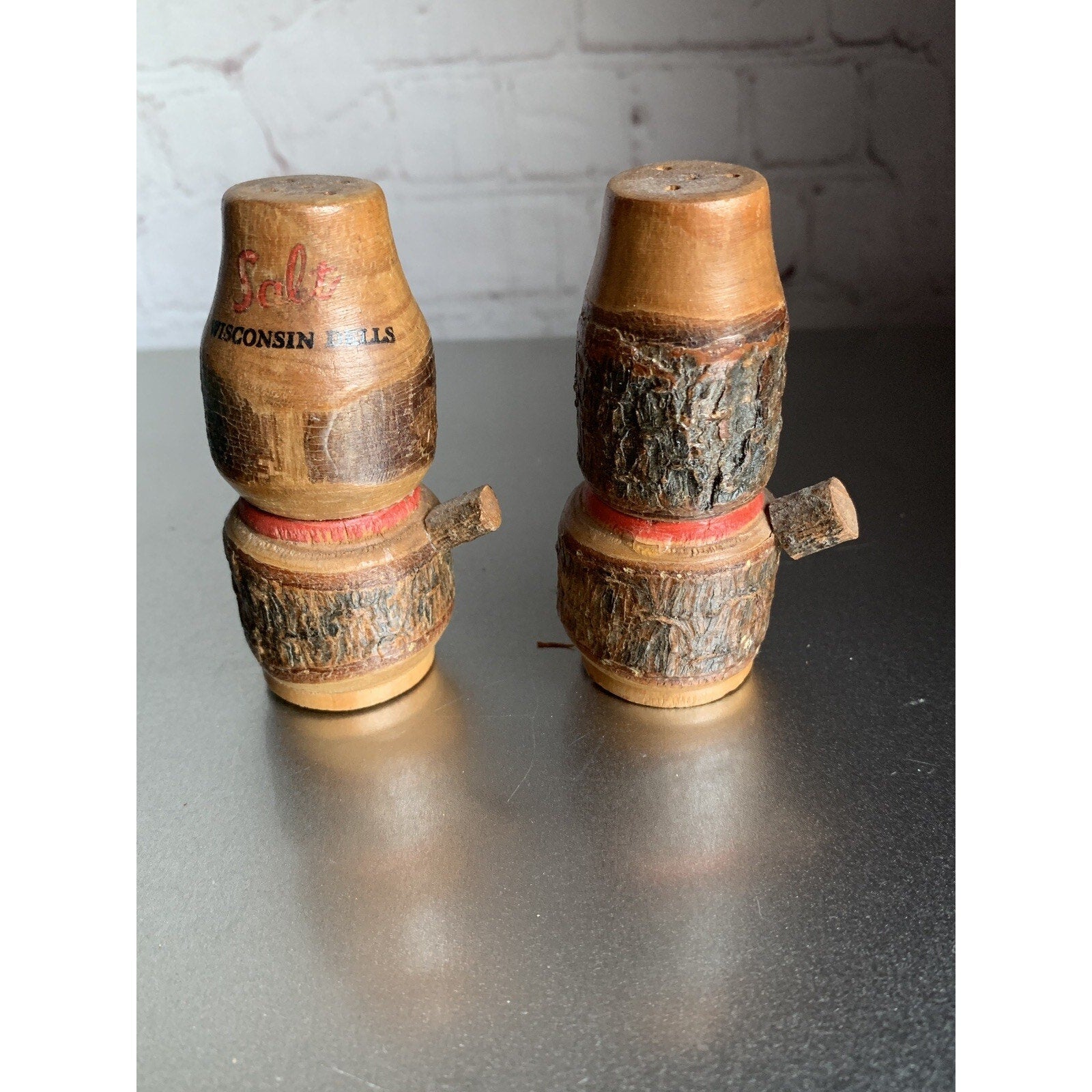 Vintage Wood Lantern Salt & Pepper Shakers Souvenir Wisconsin Dells