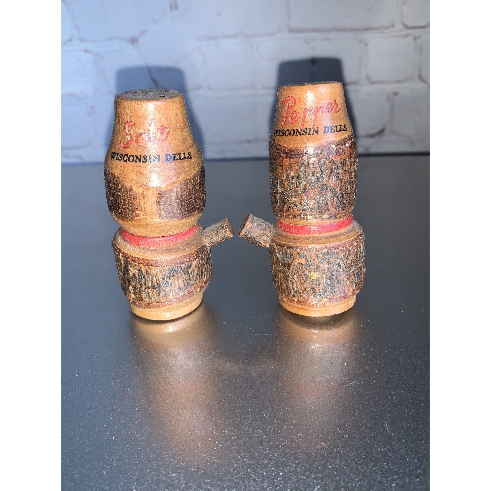 Vintage Wood Lantern Salt & Pepper Shakers Souvenir Wisconsin Dells