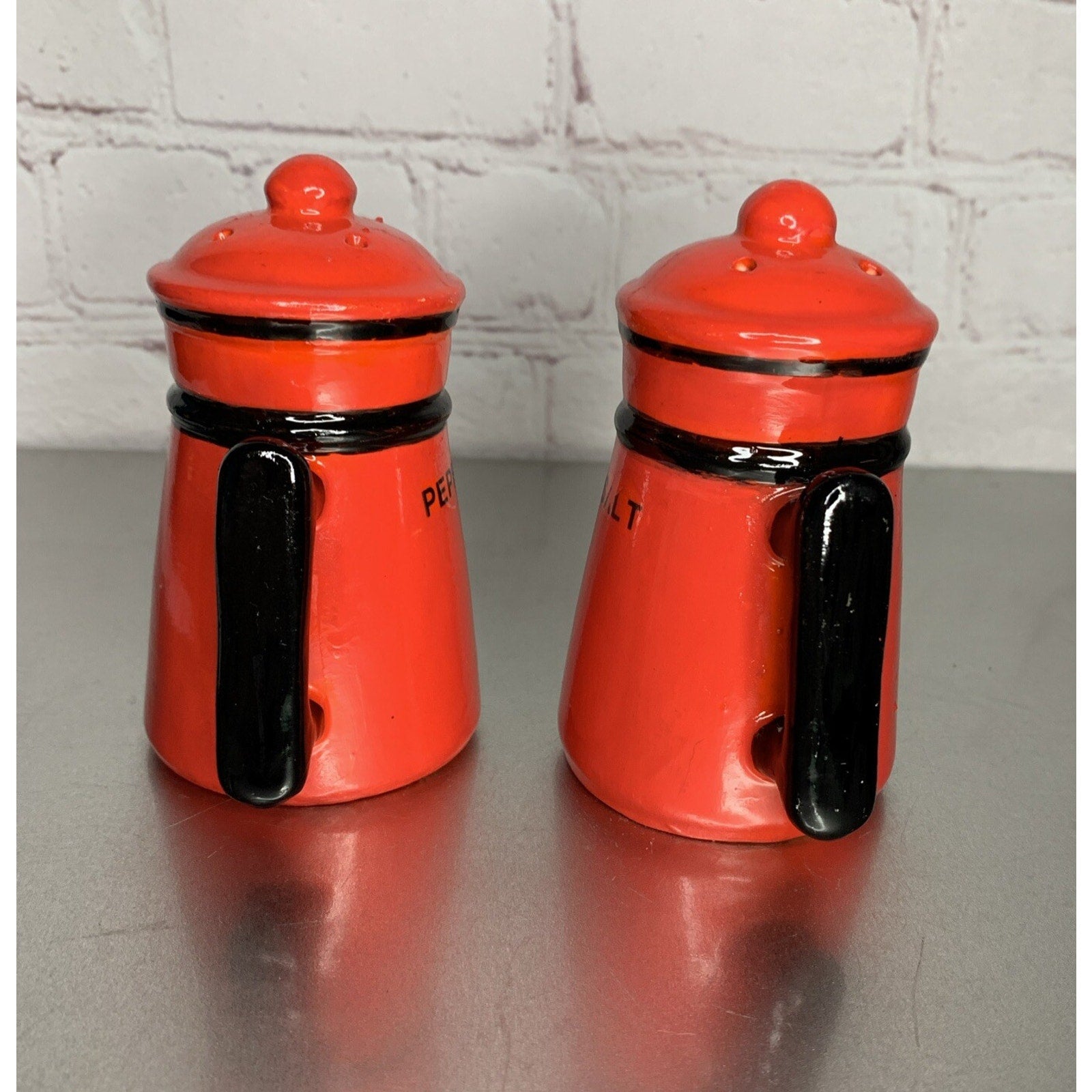 Vintage Red Coffee/Tea Pot Salt & Pepper Shakers Ceramic