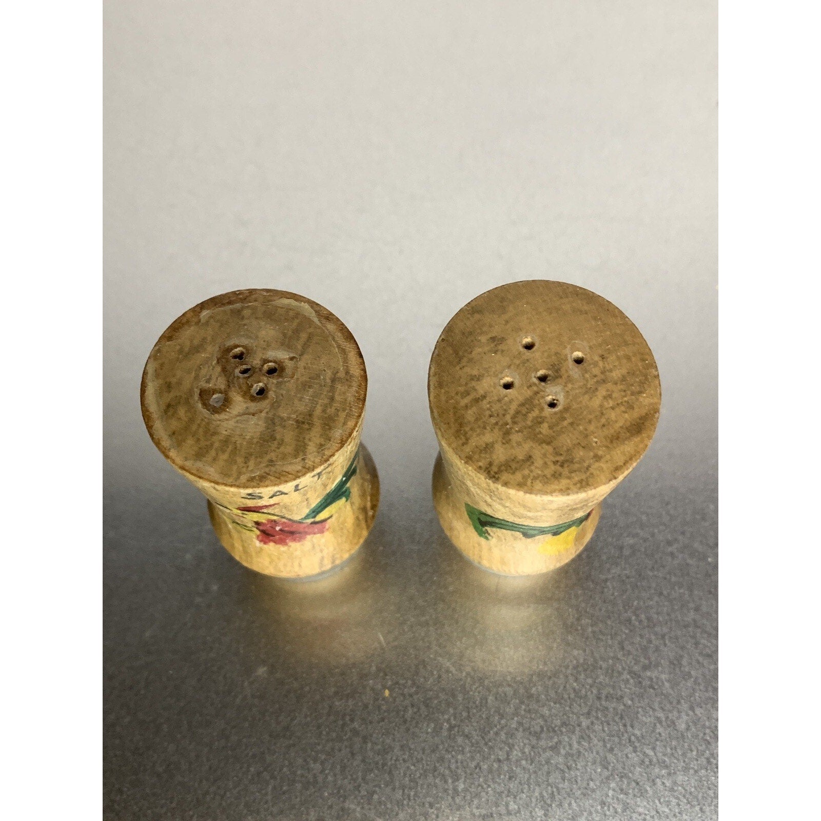 Vintage Mini Wood Salt & Pepper Shakers w/Painted Roosters Design 2 1/4”h