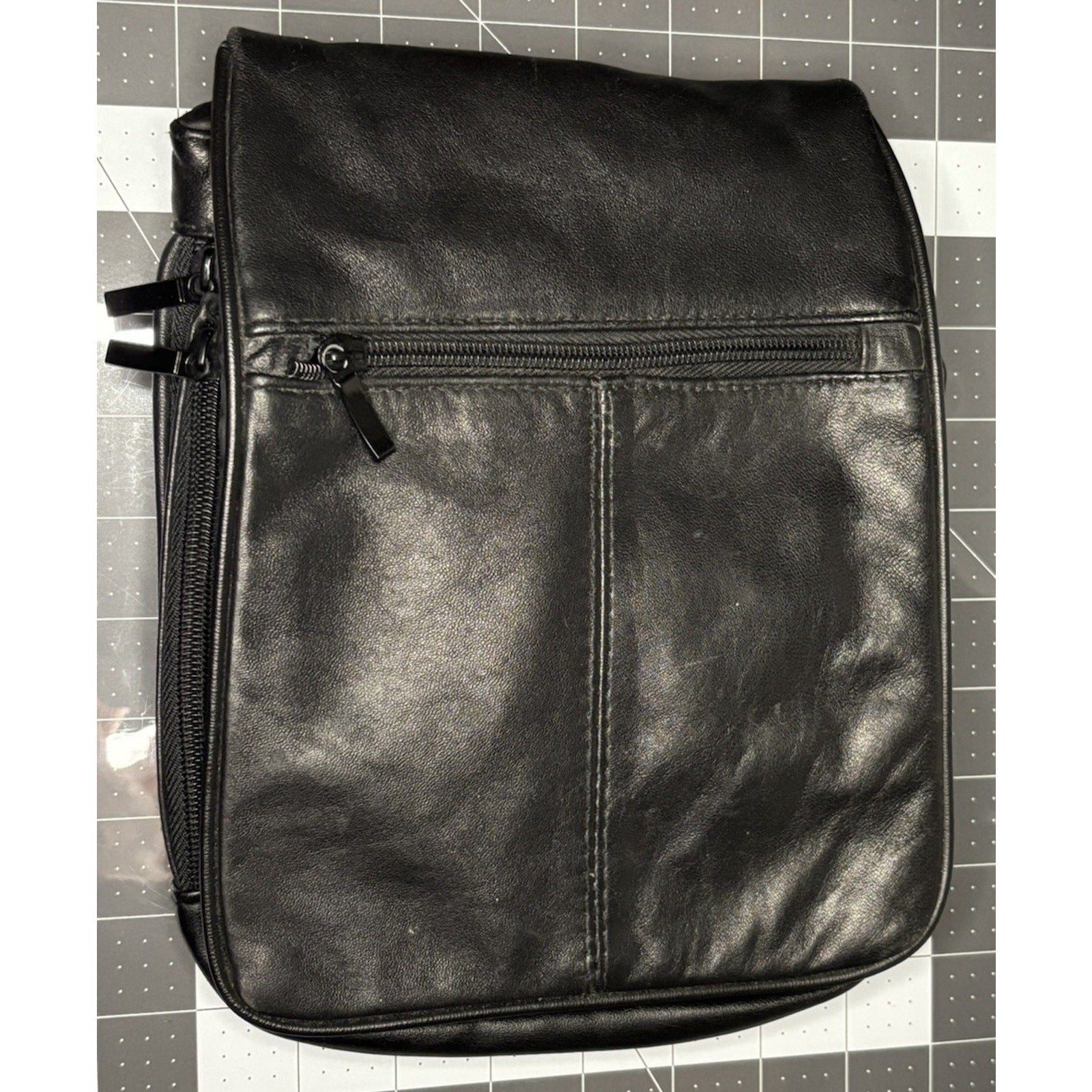 Buxton Genuine Leather Black Shoulder Slingback Hand Bag Purse
