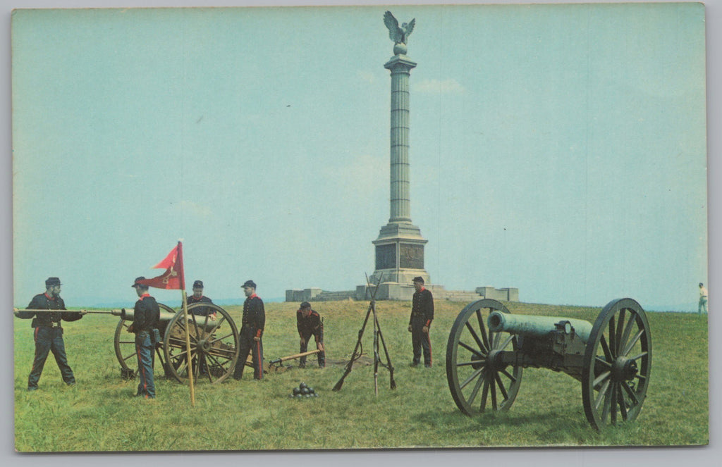 Union Gun Crew, Uniform of Artillery, Civil War, Vintage Post Card.