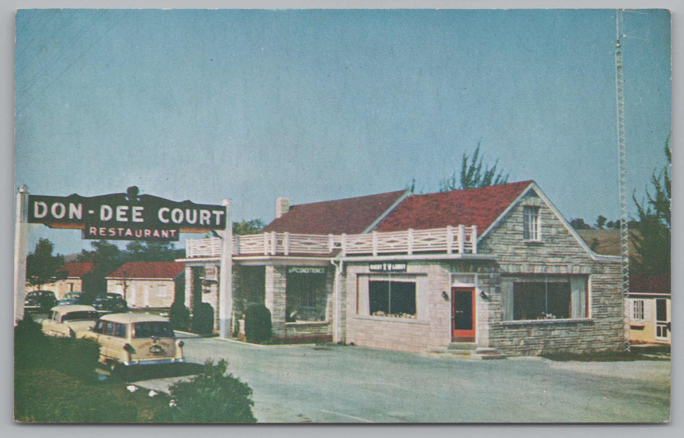 Don Dee Court And Restaurant, Virginia, Vintage Post Card.