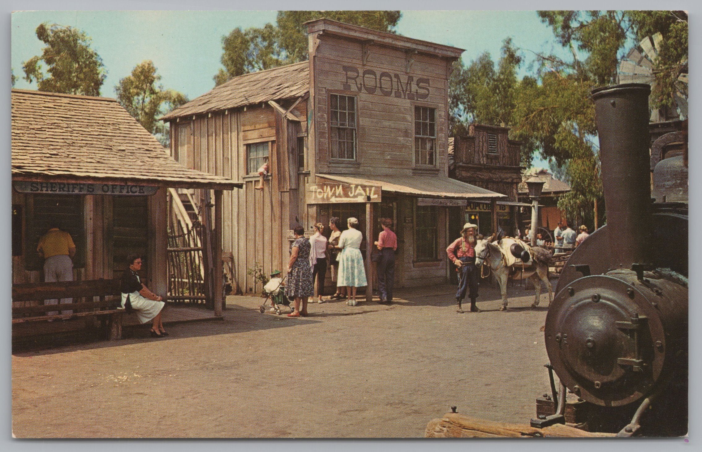 Goldie’s Palace, Knott’s Berry Farm And Ghost Town, Buena Park, California, Vintage Post Card.