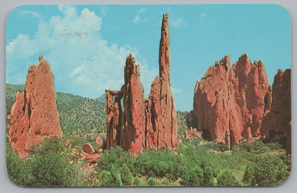 Cathedral Rocks, Garden Of The Gods, Pikes Peak Region, Colorado, USA, Vintage Post Card