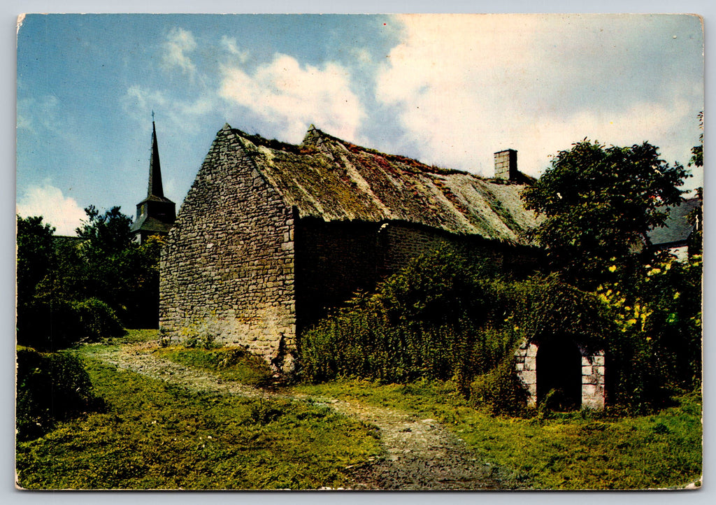 Chaumieres De Bretagne, France Vintage Post Card