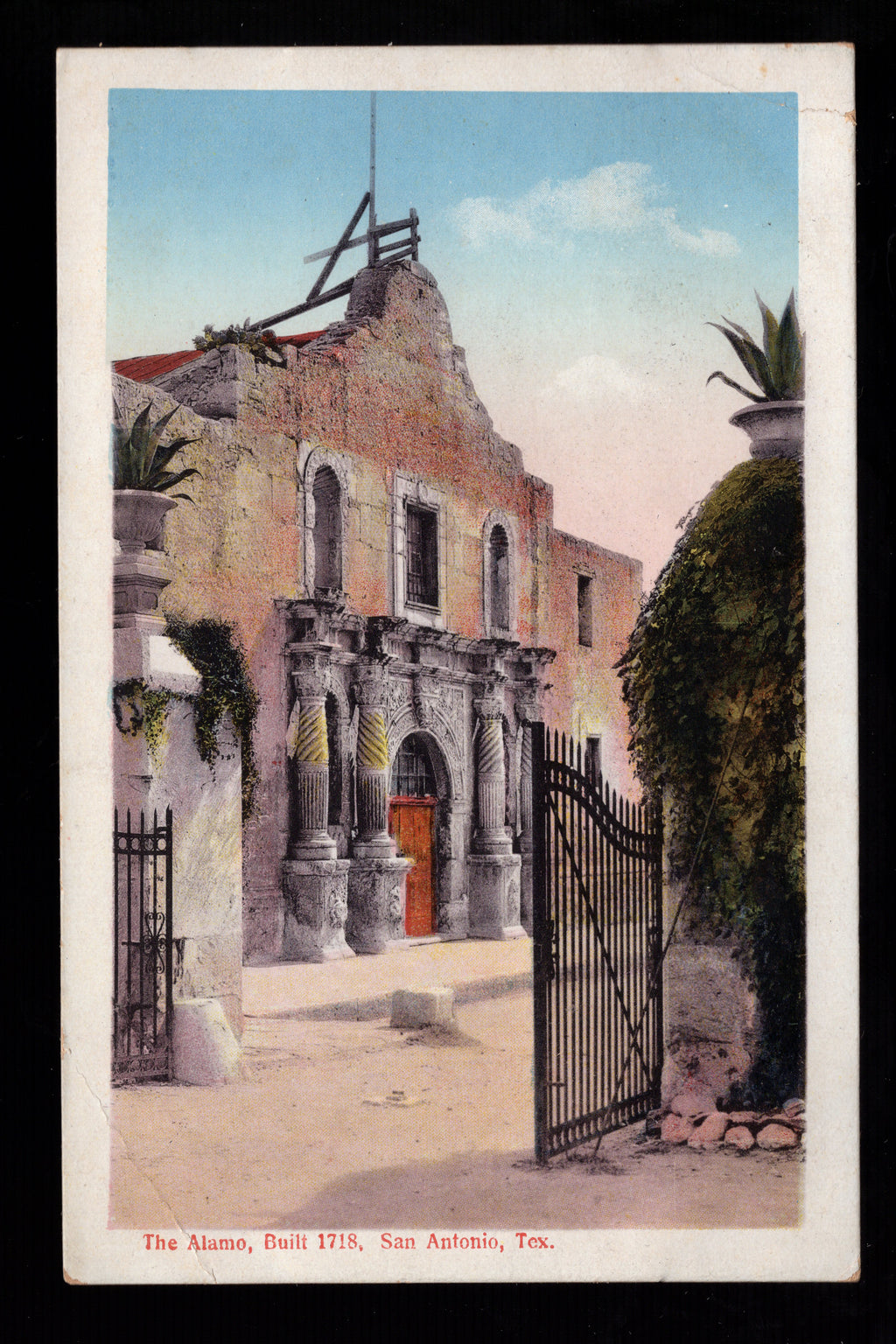 The Alamo, Built 1718 in San Antonio Texas, Vintage Post Card.