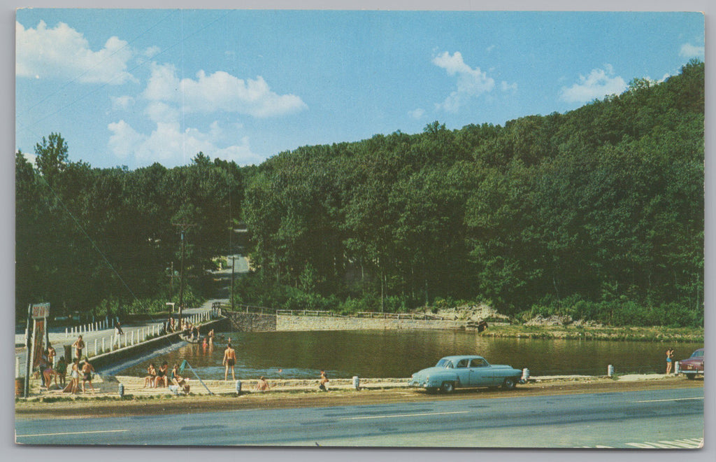Red Run Lodge, Restaurant, Cabins, Route 16, Waynesboro, Penna. Vintage Post Card.