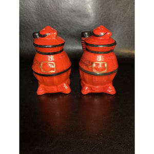 Vintage Kentucky Pot Belly Stove Wood Stove Salt & Pepper Shakers Japan