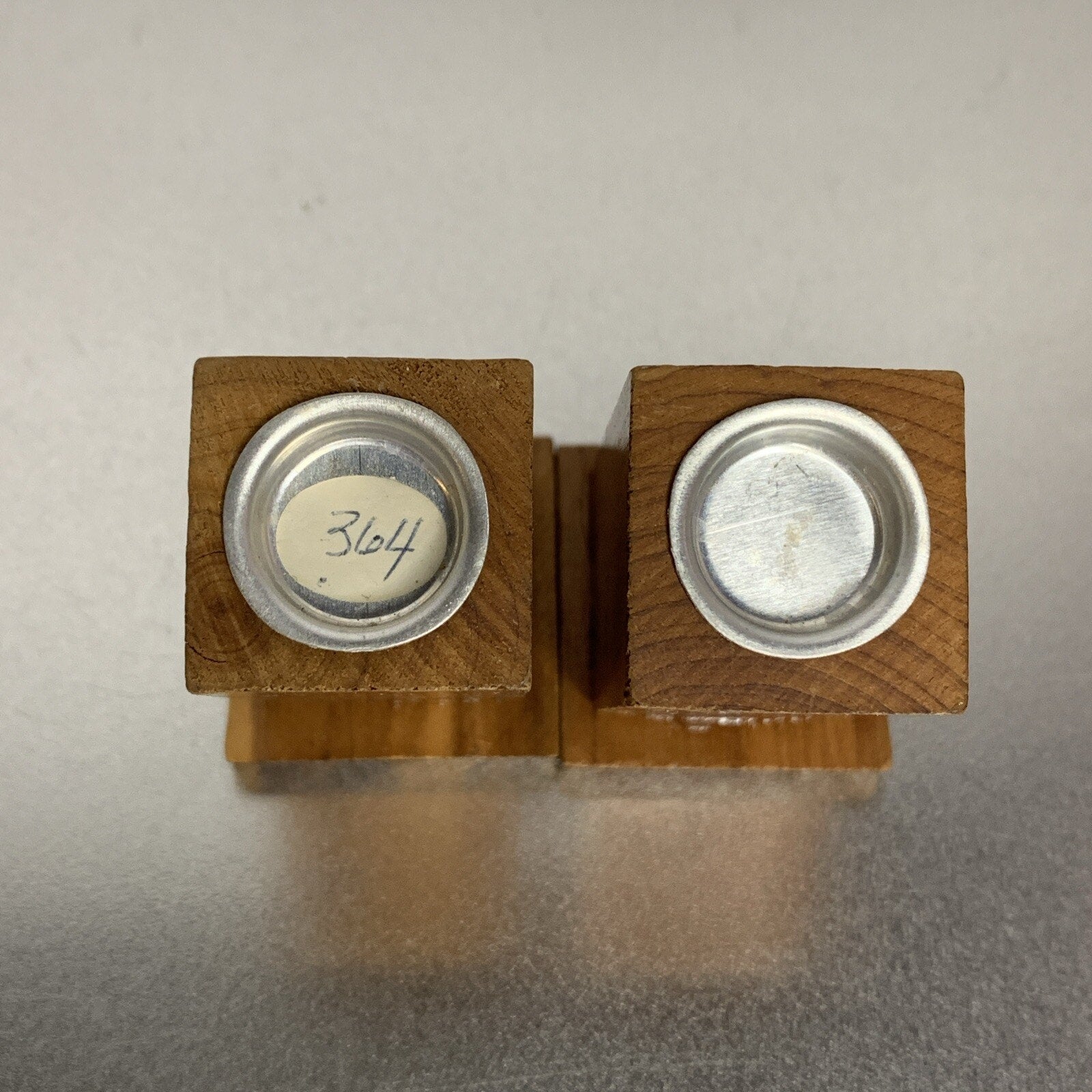 Vintage Ma Pa Outhouse Salt & Pepper Shakers Flushing NY Souvenirs