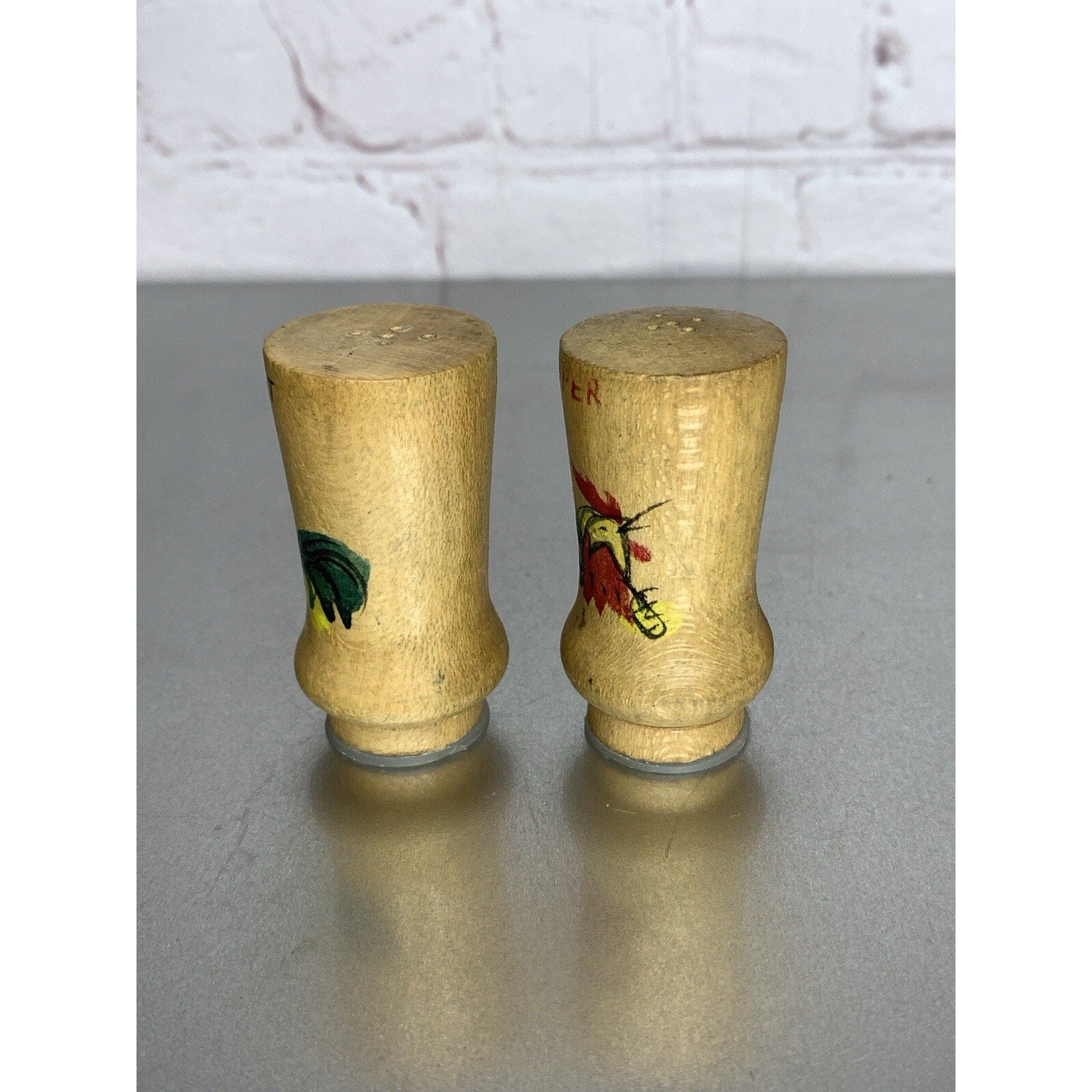 Vintage Mini Wood Salt & Pepper Shakers w/Painted Roosters Design 2 1/4”h