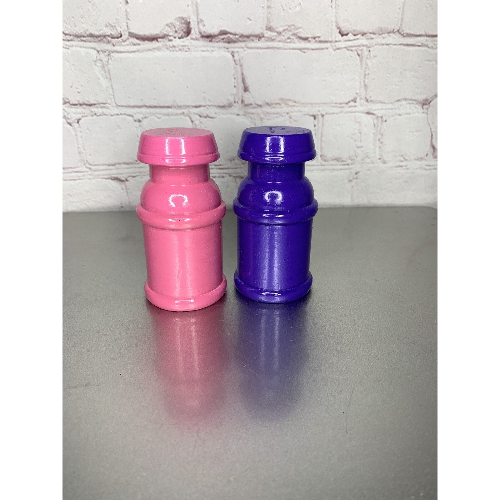 Vintage Wood Clover Co Milk Can Salt & Pepper Shakers Pink/Purple-Read Descrip.