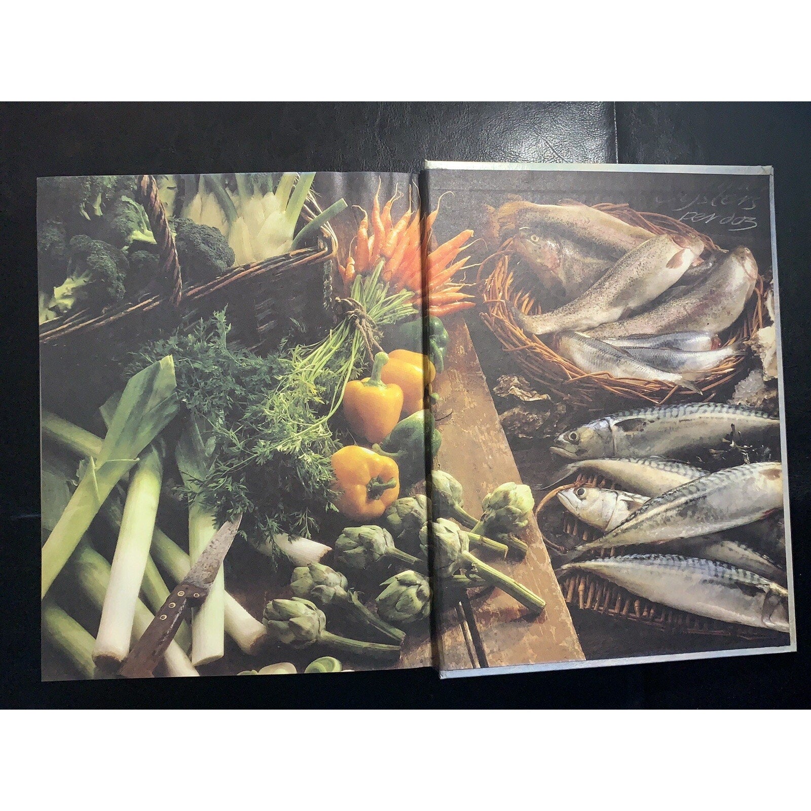 Foods That Harm, Foods That Heal : An A-Z Guide Safe & Healthy Eating 1997