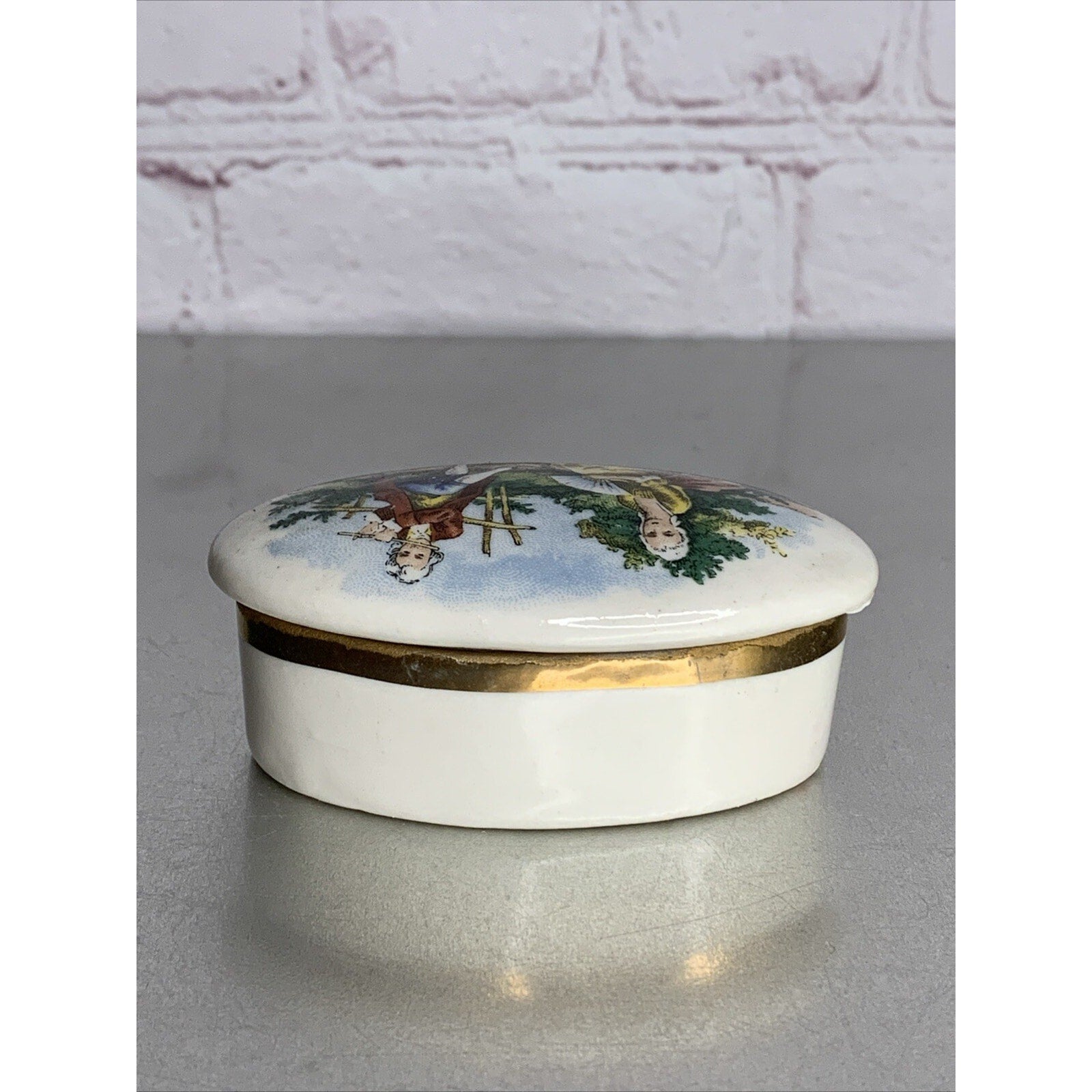 Vintage Mount Vernon VA Oval Trinket Dish w/Lid Courting Scene Ceramic