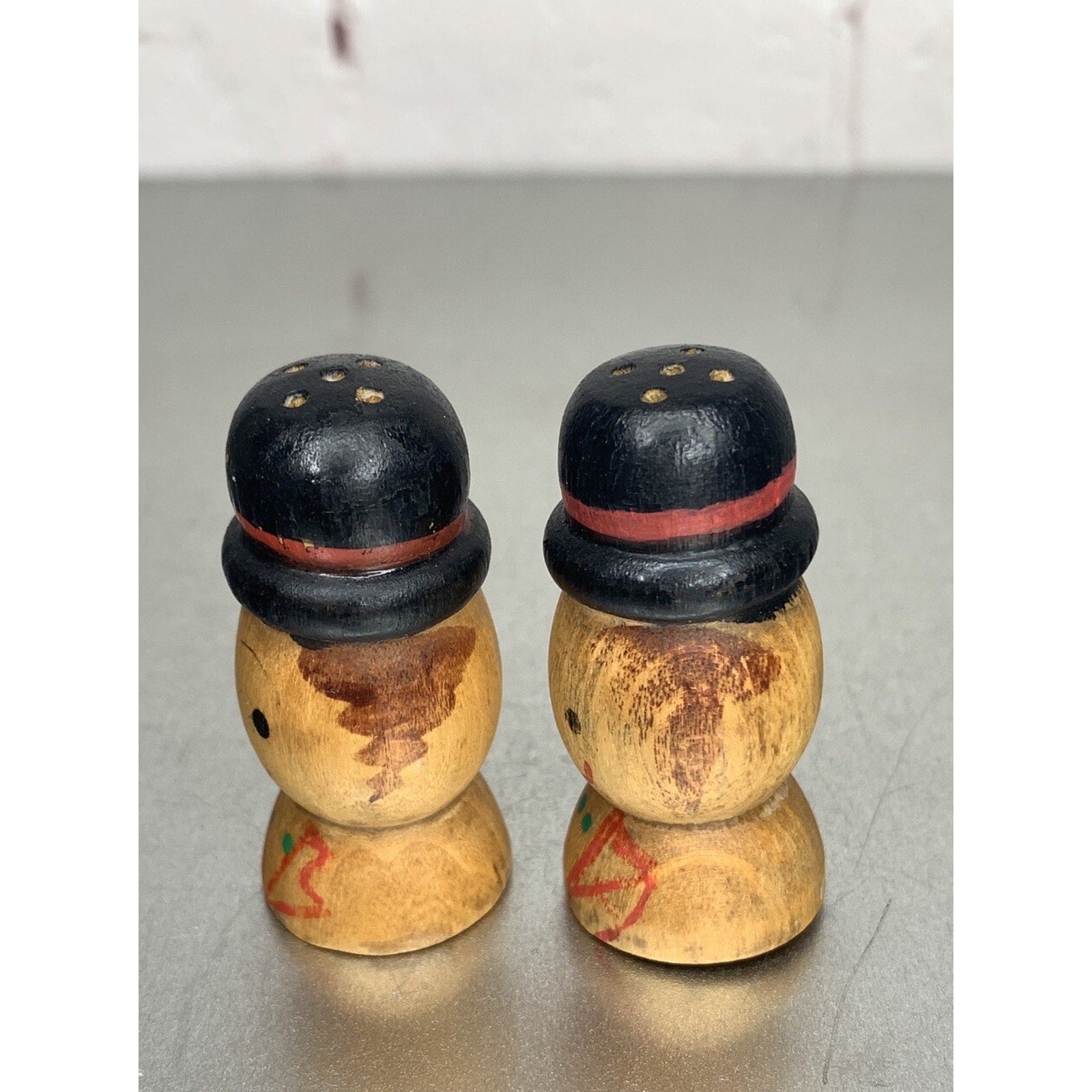 Vintage Wood Men Bowler Hat Salt & Pepper Shakers Mini