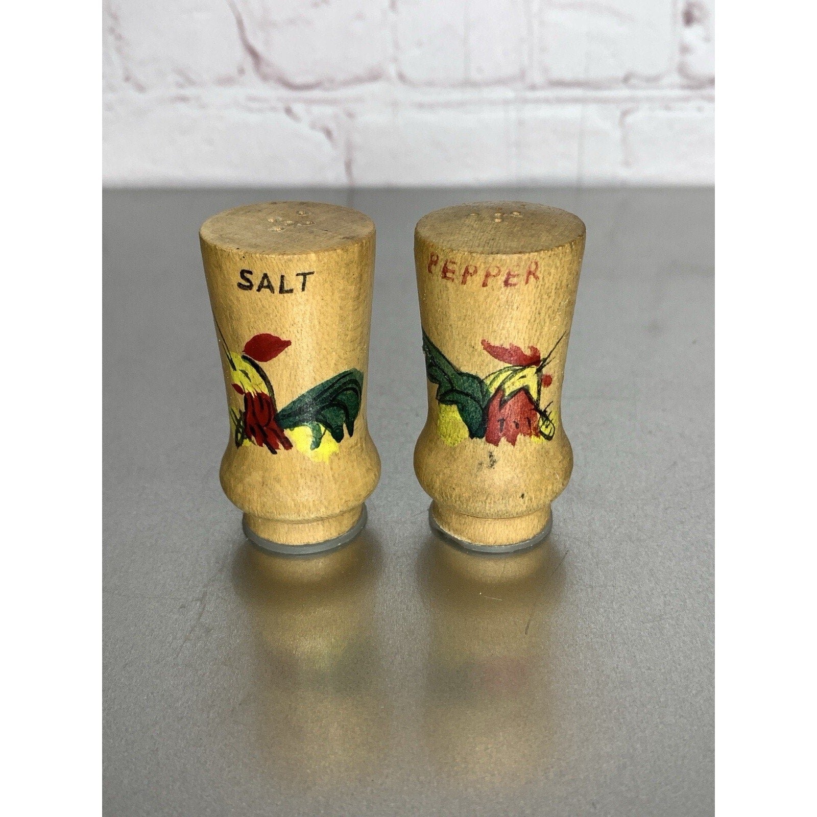 Vintage Mini Wood Salt & Pepper Shakers w/Painted Roosters Design 2 1/4”h