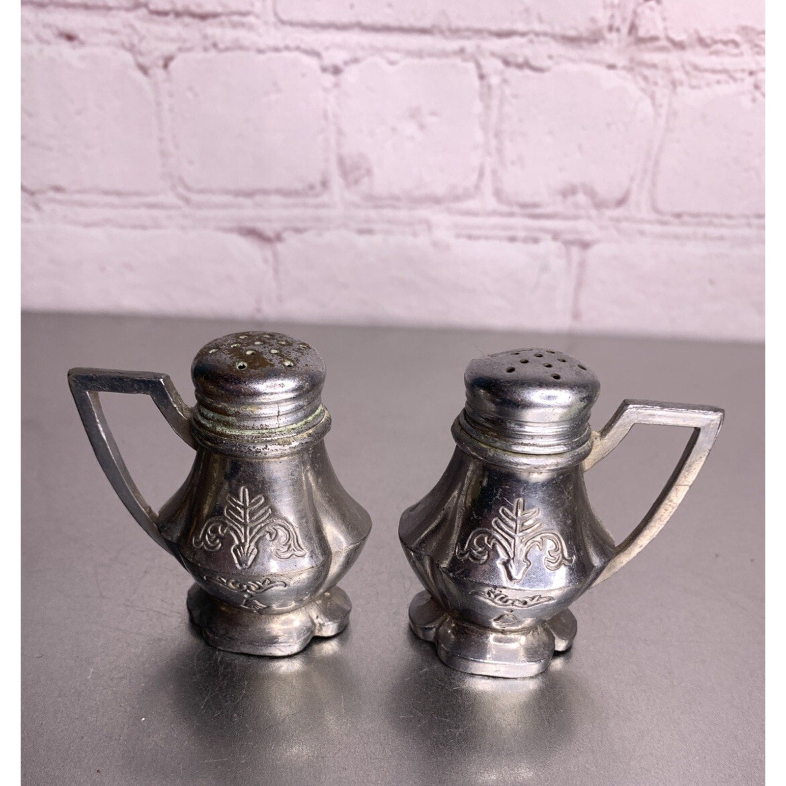 Vintage Silver Chrome Tea/Coffee Pot Salt & Pepper Shakers